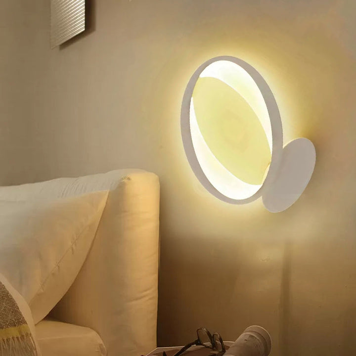 Skørter | Oval Shaped Dining Room Wall Lamp Acrylic Modern Style White Wall Lamp in White/Warm