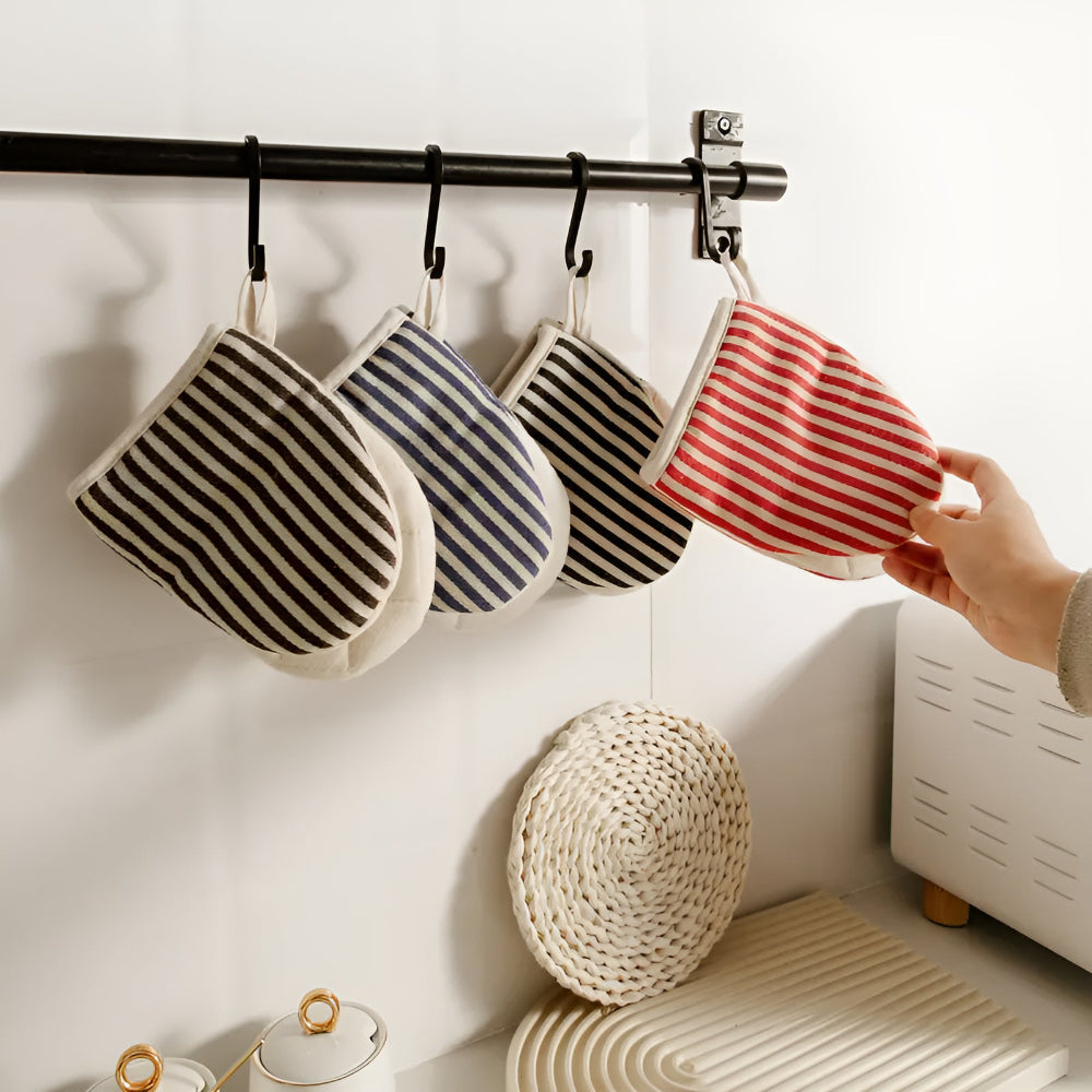 Lisslune | Striped Heat-Resistant Kitchen Mitts