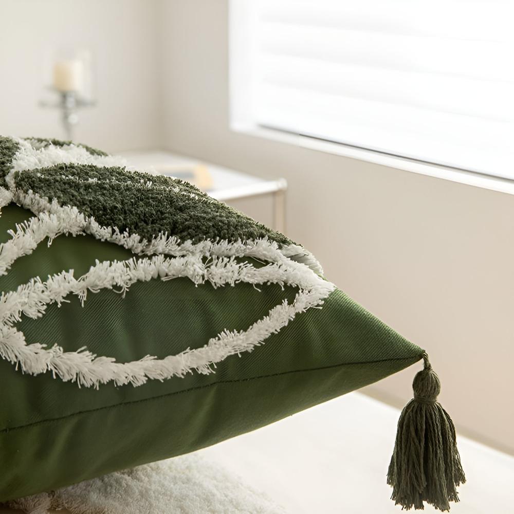 Lisslune | Plush Leaf With Tassel Cushion Cover