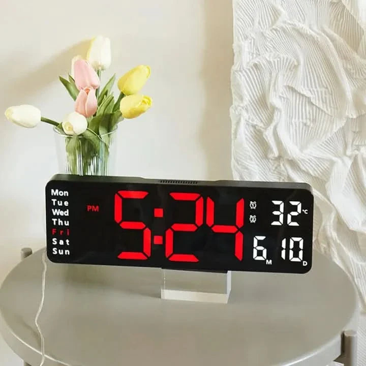 Lisslune | ARIS - Digital watch with night light Features