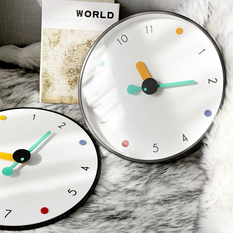 Lisslune | Artistic Minimalist Silent Wall Decorative Clock
