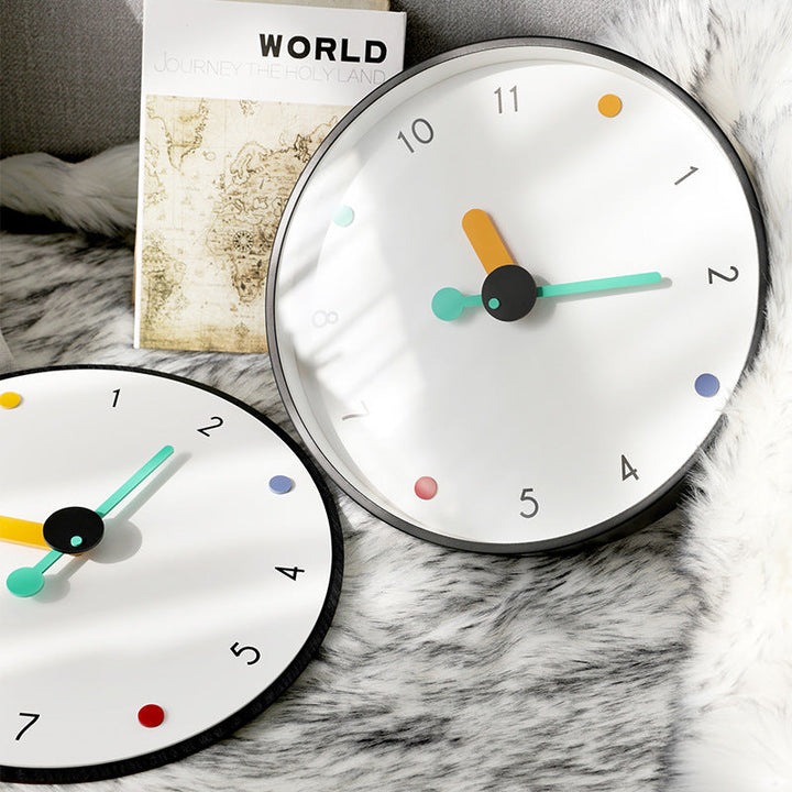 Lisslune | Artistic Minimalist Silent Wall Decorative Clock