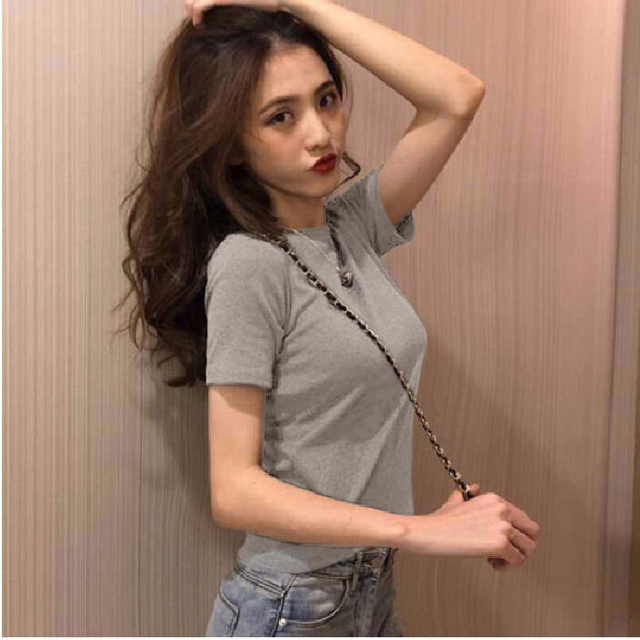 Women's fitted T-shirt with modern round neckline and stretchy fabric Lisslune