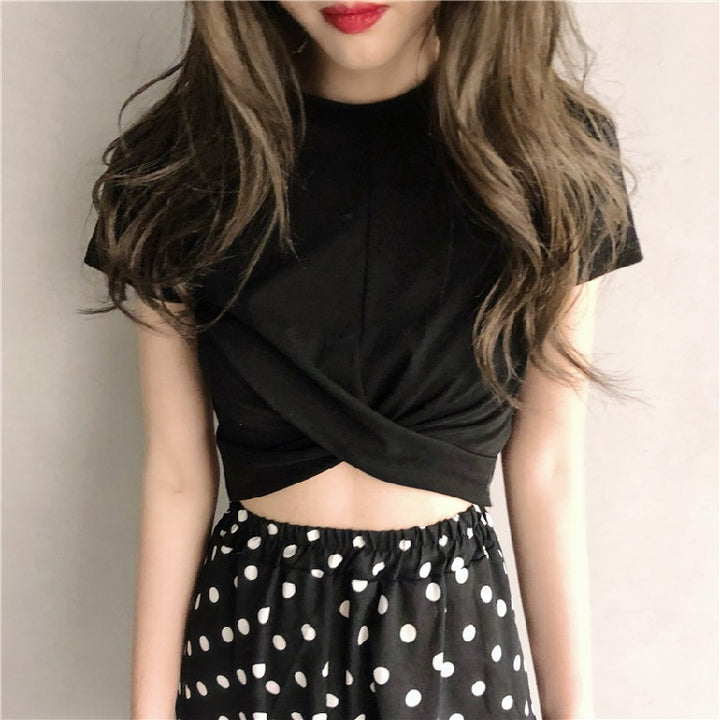 Women's Cropped T-Shirt with sophisticated knot and elegant cut