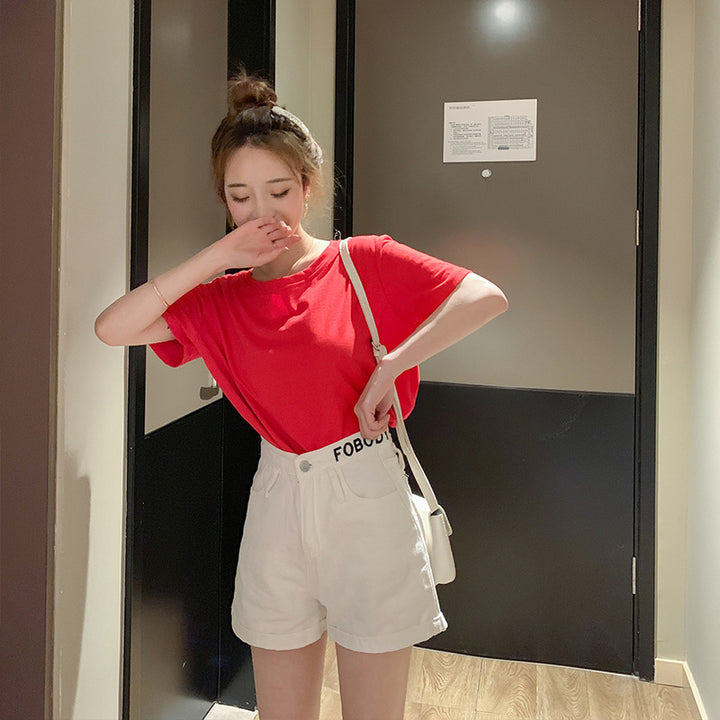 Women’s basic t-shirt with soft cotton quality and casual fit