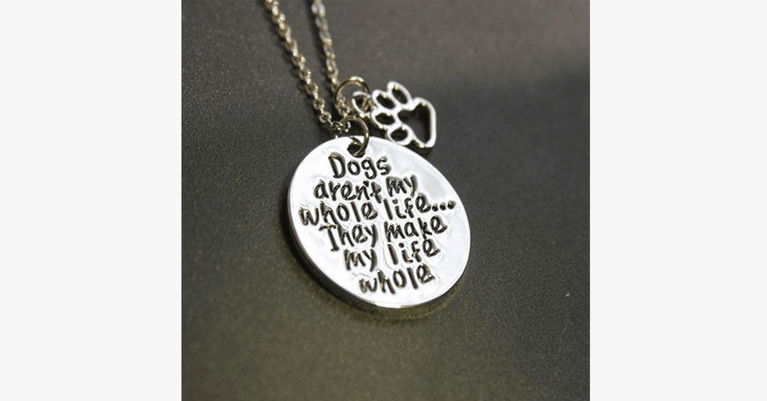 Lisslune | Dogs make my life complete Necklace