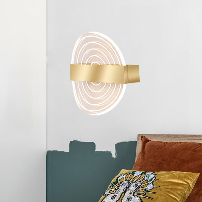 Lisslune | Acrylic Circle Wall Light Wall Mount LED Modern Wall Lamp in Black/Gold for the Living Room