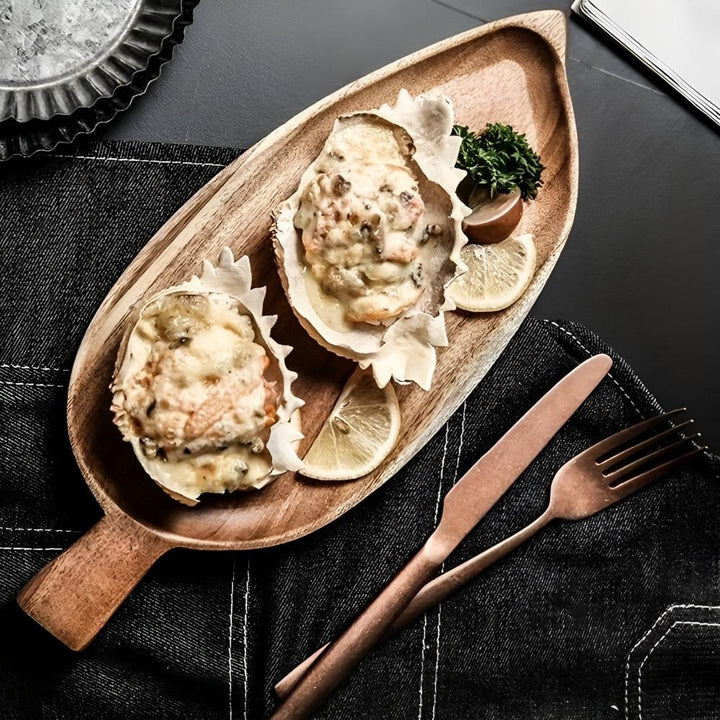 Lisslune | Leaf-Shaped Wooden Serving Plate