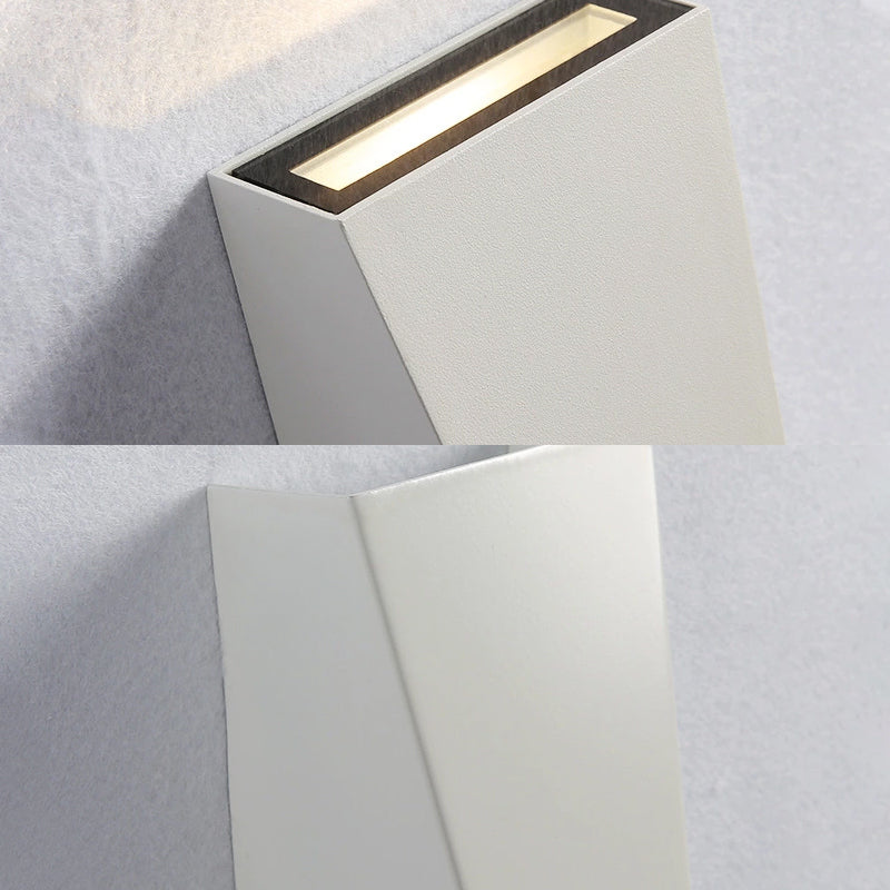 Skørter | Simple Style Trapeze Wall Wash Light Aluminum Warm/White Lighting LED Nightstand Wall Lamp in Black/White