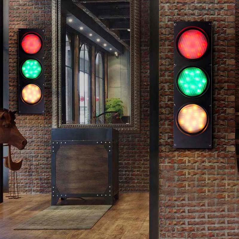 Skørter | Creative traffic light wall-mounted light 3 lights industrial LED wall lighting in black for bar