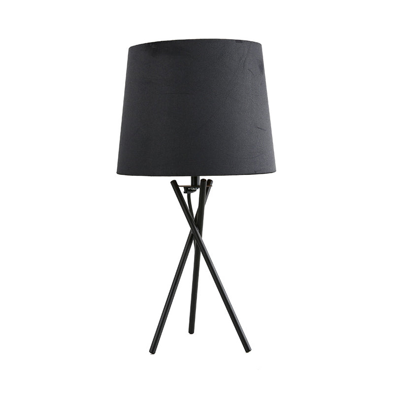 Lisslune | Glow – Modern rustic lamp with conical design