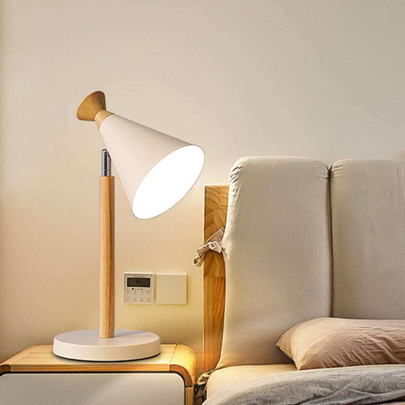 Lisslune | NordicGlow – Modern Rustic Lamp with Cone Design