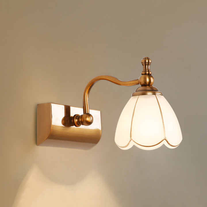 Skørter | Flowers Ivory Glass Makeup Lights Colonial Style 1/2/3-Bulbs Bathroom Wall-Mounted Lighting in Gold