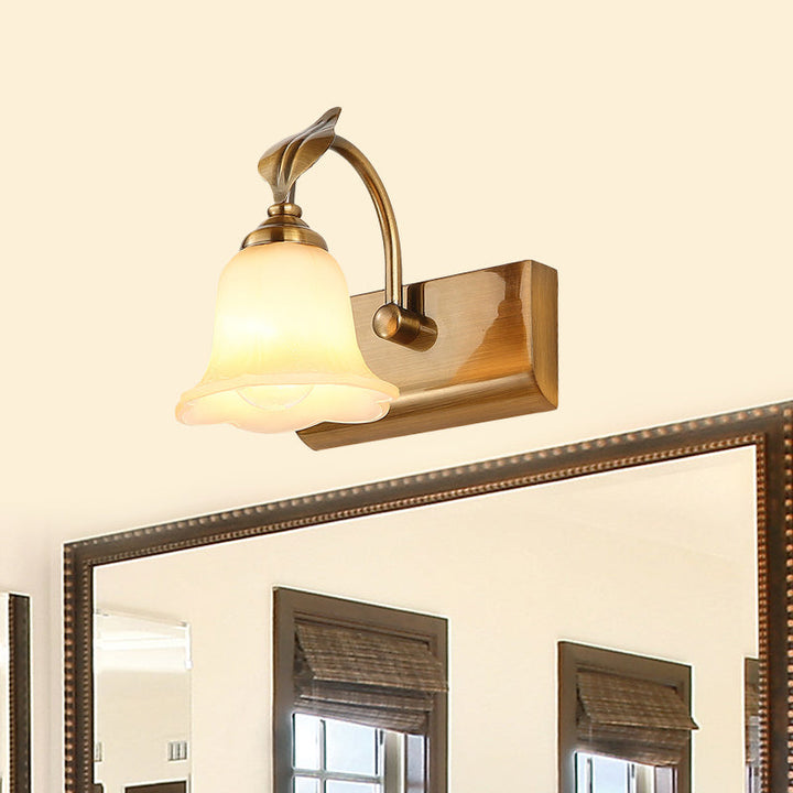 Skørter | Cream Glass Bloom Bar Light Colonial 1/2/3-Head Bathroom Vanity Lighting Fixture in Gold with Leaf Decor