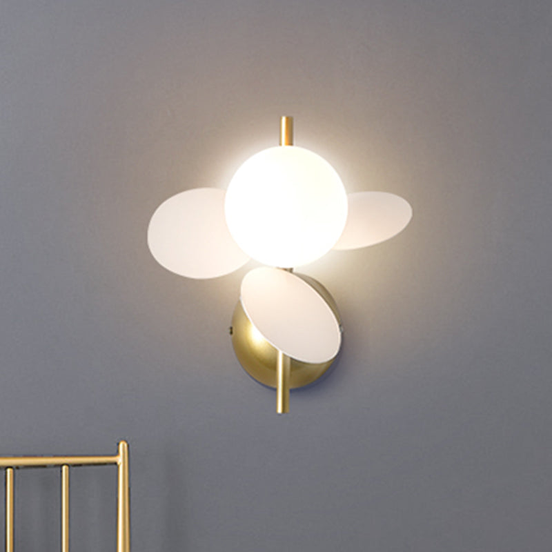 Skørter | Leaf Nightstand Wall Light Ideas Iron 1 Light Macaron Style Wall Lamp in White/Red-Yellow-Blue with Ball Cream Glass Shade