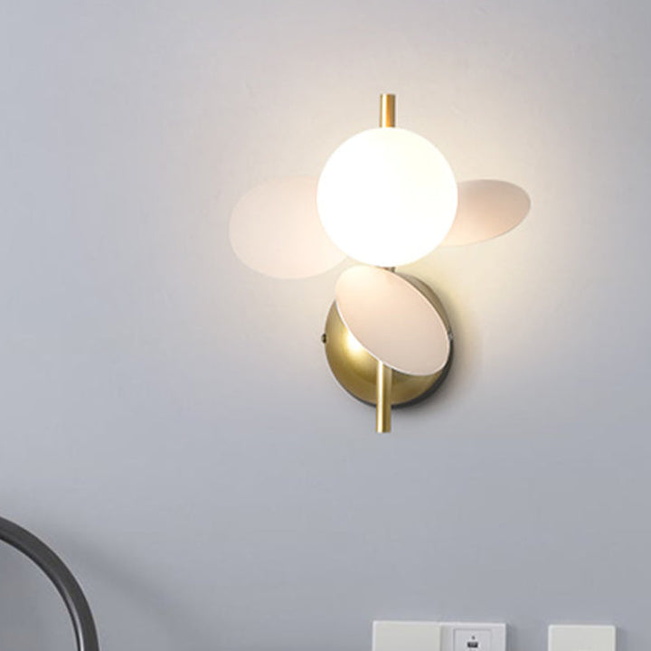 Skørter | Leaf Nightstand Wall Light Ideas Iron 1 Light Macaron Style Wall Lamp in White/Red-Yellow-Blue with Ball Cream Glass Shade