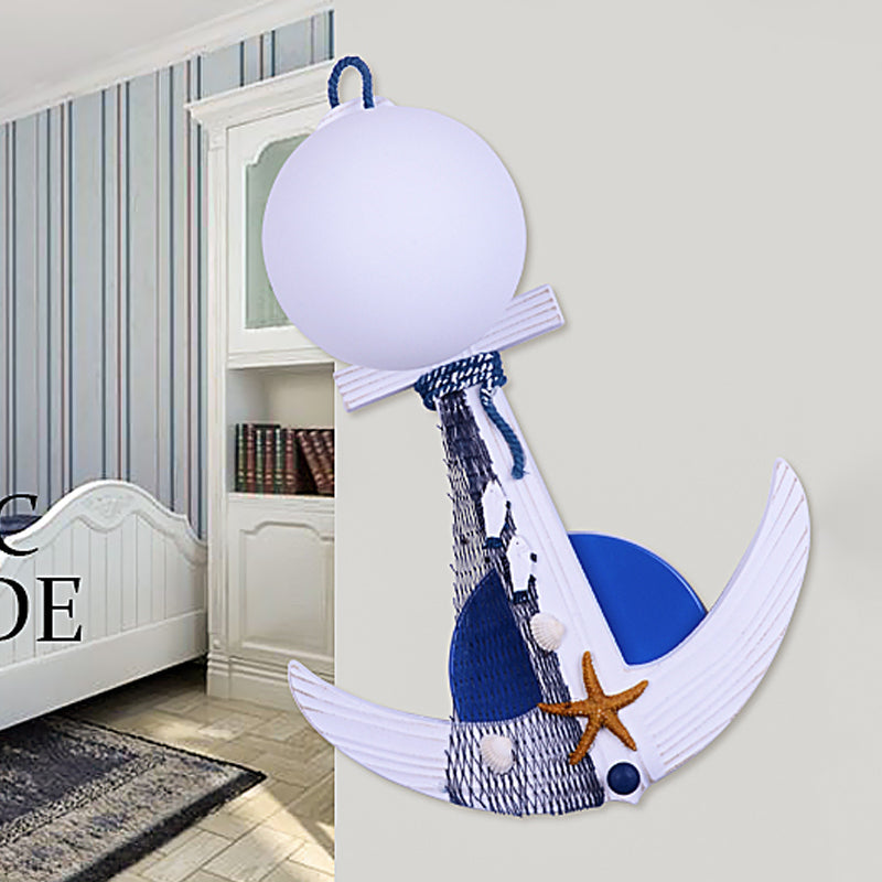 Skørter | Anchor Wall Lamp Children Wood Single White-Blue Wall Lighting with Glass Lampshade and Beach Detail