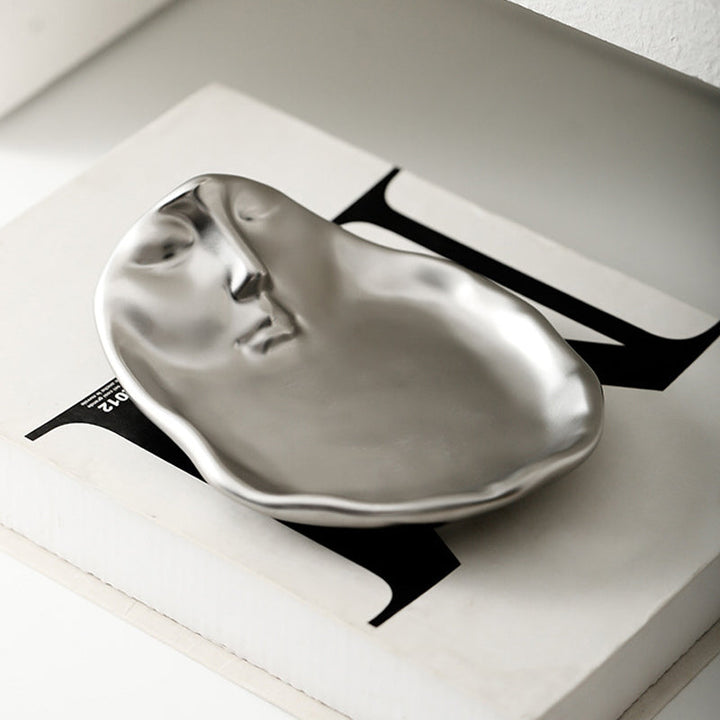 Lisslune | Kyssnades Face ceramic coffee mug