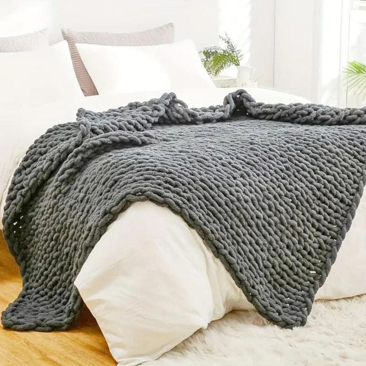 Lisslune | CozyCloud - Luxurious Snuggle Blanket