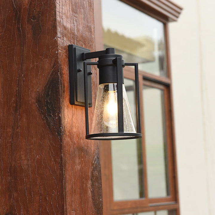 Skørter | 1 Light Conical Wall Lamp Industrial Black Seeded Glass Wall Lamp with Metal Cage