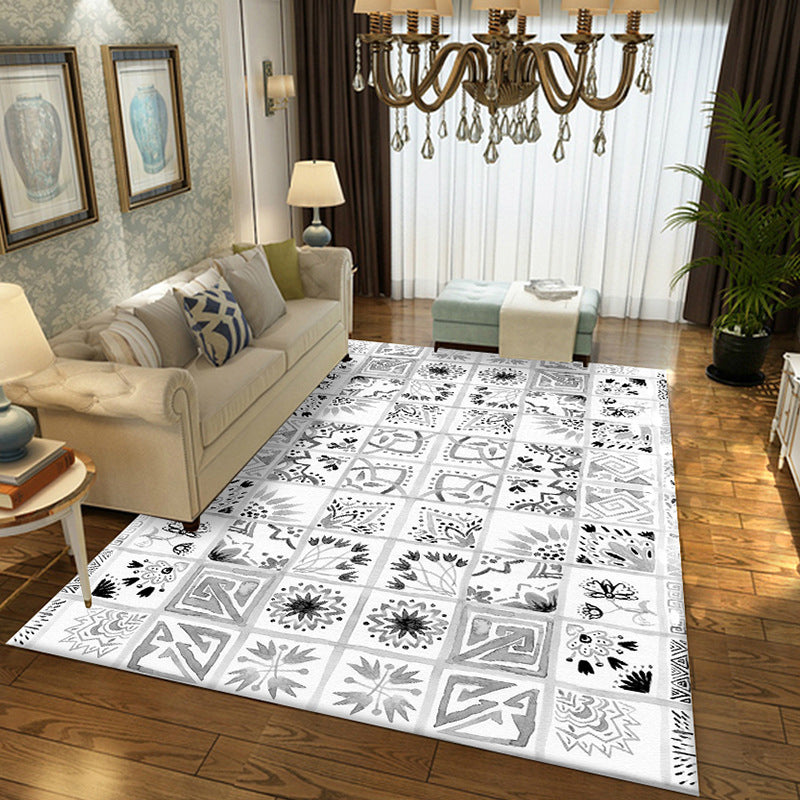 Lisslune | Oriental Flower Square Pattern Carpet in White Moroccan Carpet Polyester Non-Slip Back Carpet for Bedroom