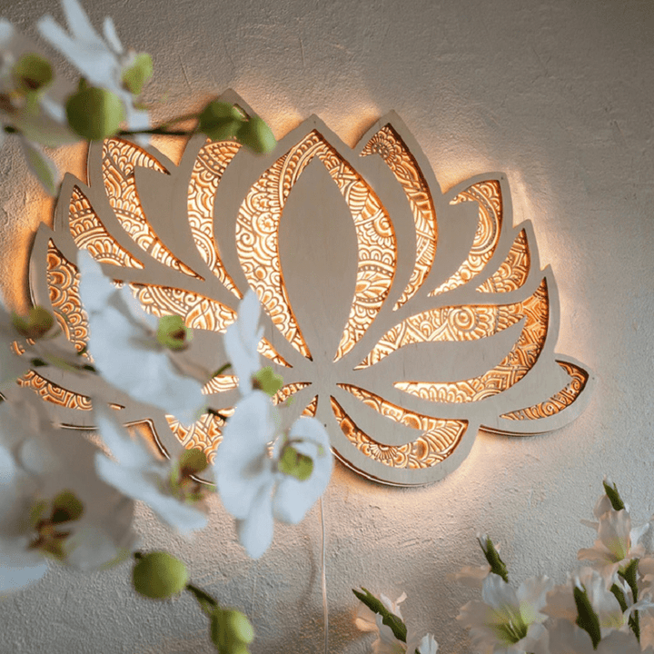 Lisslune | Handcrafted Mandala Wall Light made of Wood