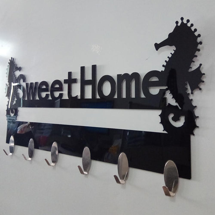 Lisslune | Seaside Serenity Adhesive Hook Shelf with Nautical Seahorse Pattern