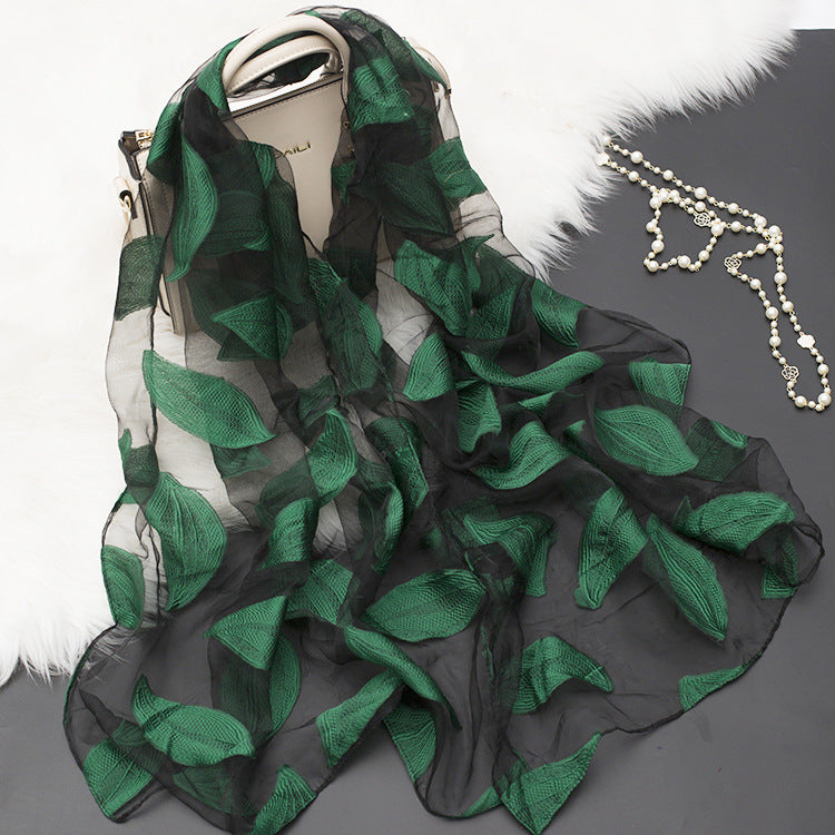 Lisslune | Silk scarf with cut flowers hollow motif