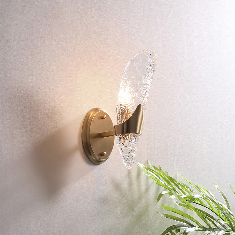 Lisslune | 1/2-Pear Exposed Wall Lighting Contemporary Textured Glass Wall Lamp in Brass for the Dining Room