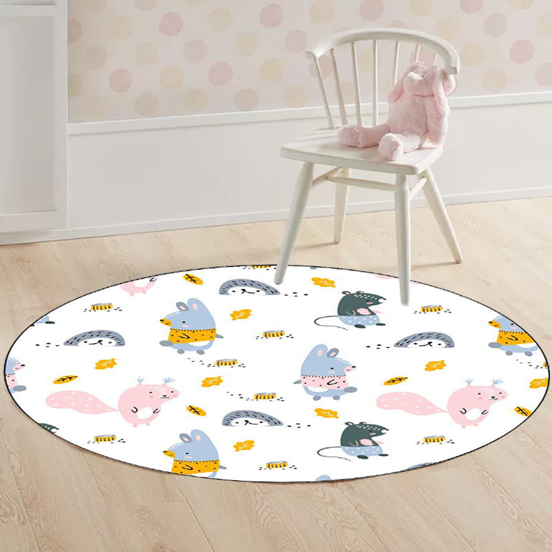Lisslune | Children's bedroom rug in white animal rabbit hedgehog leaf print rug polyester machine washable pet-friendly area rug