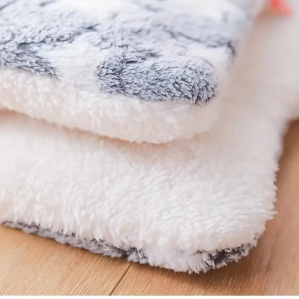 Lisslune | Snuggly Star Ultra-Warm Pet Bed
