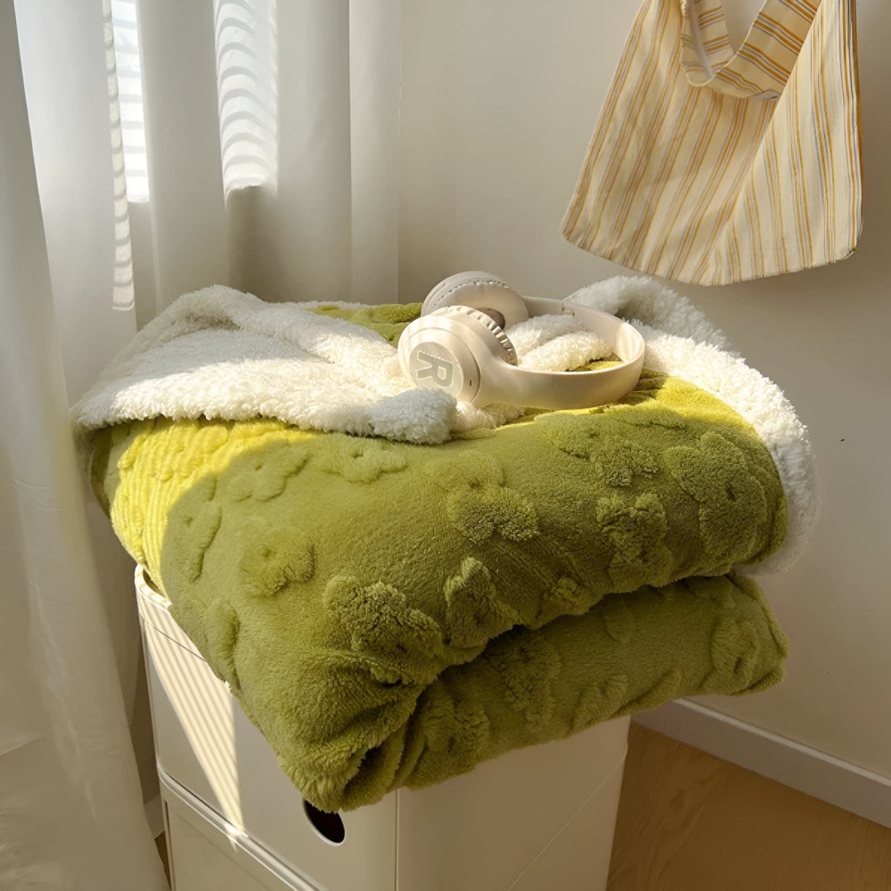 Lisslune | Cloud Flower Snuggle Blanket