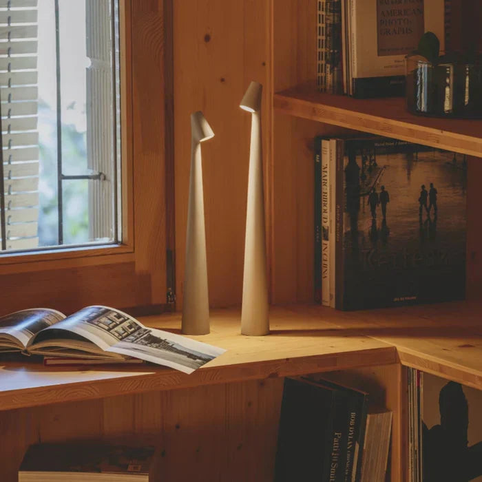 Lisslune | LuminEssence Glow Sculpting Table Lamp