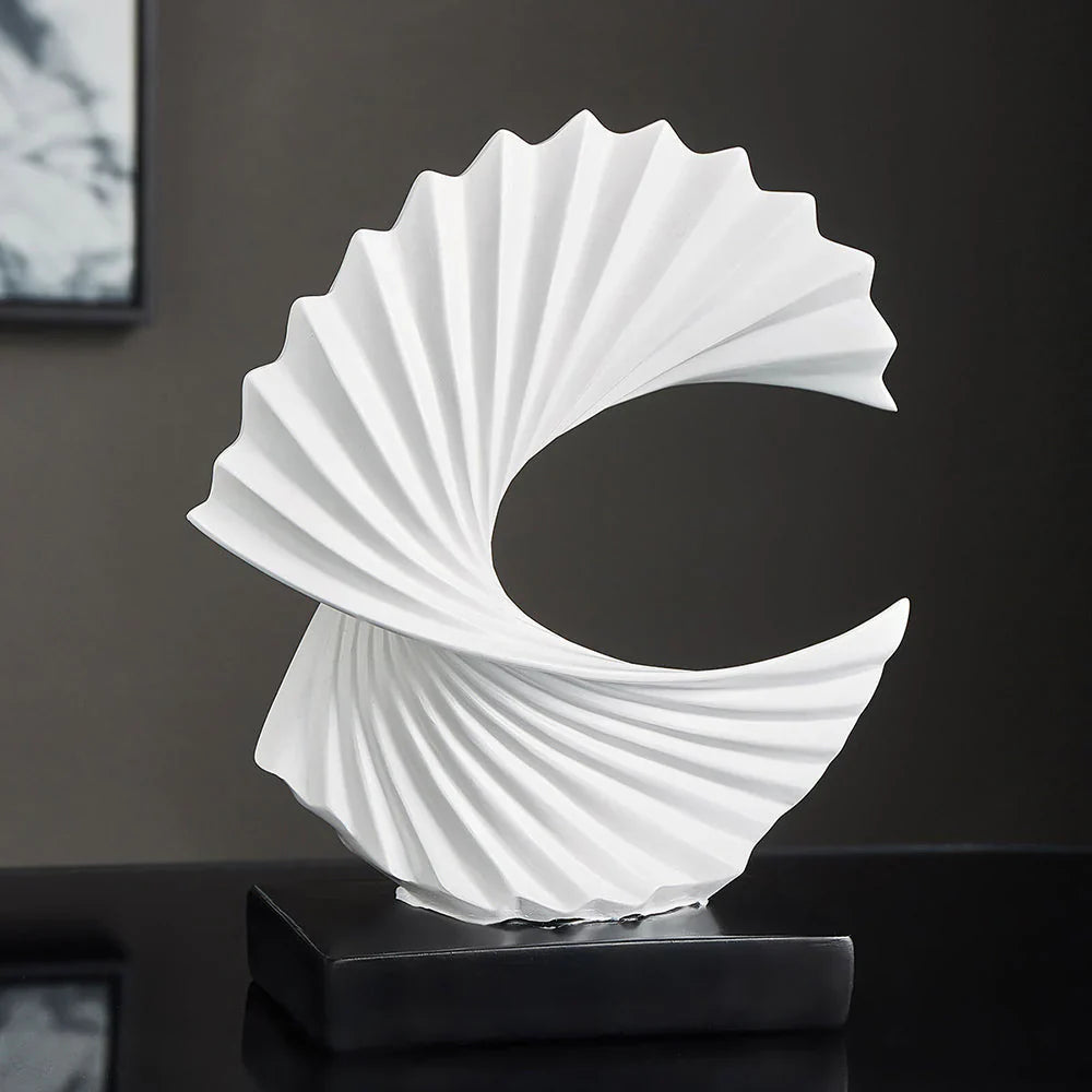 Lisslune | Stylish Half-Moon Sculpture – Elegant Moon Decor for Home & Office