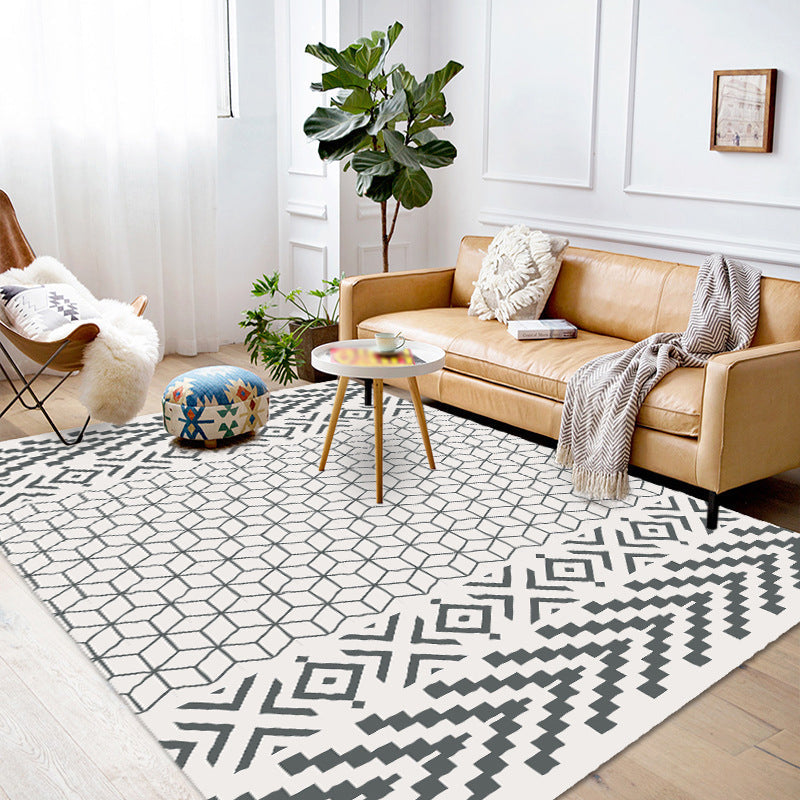 Lisslune | Americana Tribal Geometric Pattern Rug Black and Grey Polyester Rug Machine Washable Non-Slip Area Rug for Bedroom