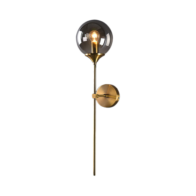 Skørter | Modern Globe Shade Wall Light Single Lamp Clear/Grey/Amber Glass Wall Light in Brass for Bedroom