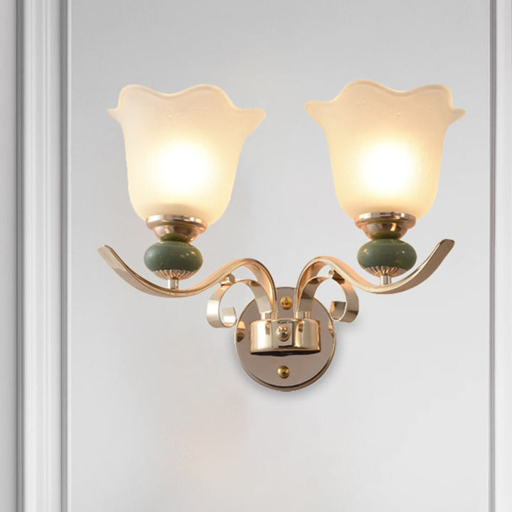 Skørter | Floral Wall Lamp for the Bedroom Retro Style Milk Glass 1/2-Light Gold Wall Sconce with Scroll Arm