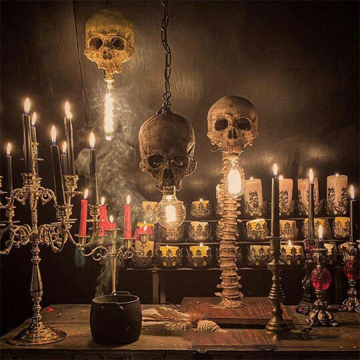 Lisslune | Horror Skull with Spine Lamp