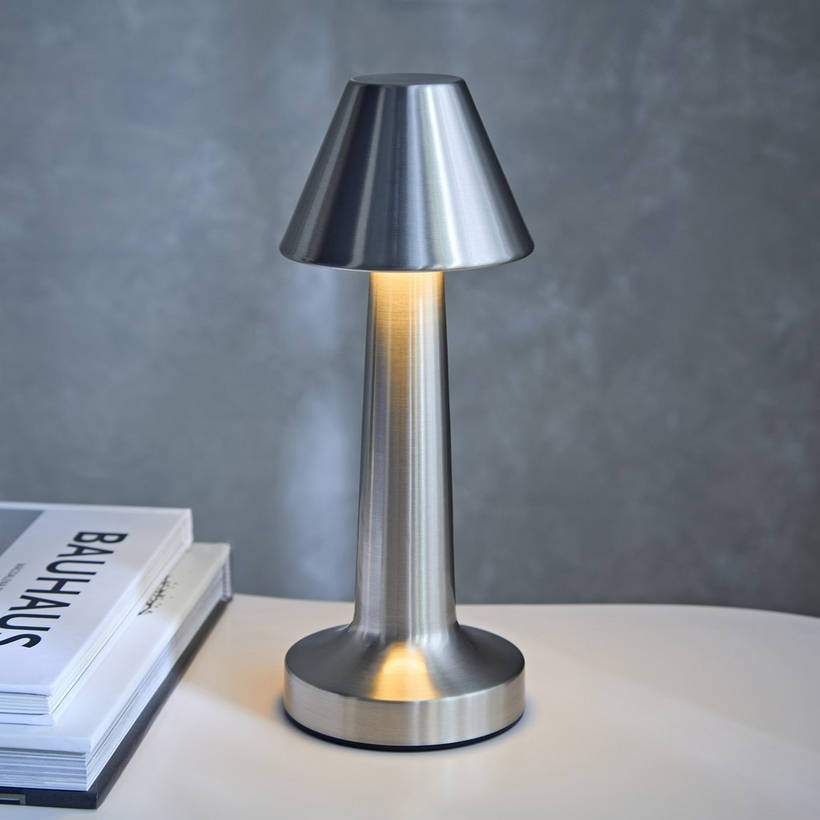 Lisslune | LumiCone - Slim conical modern table lamp