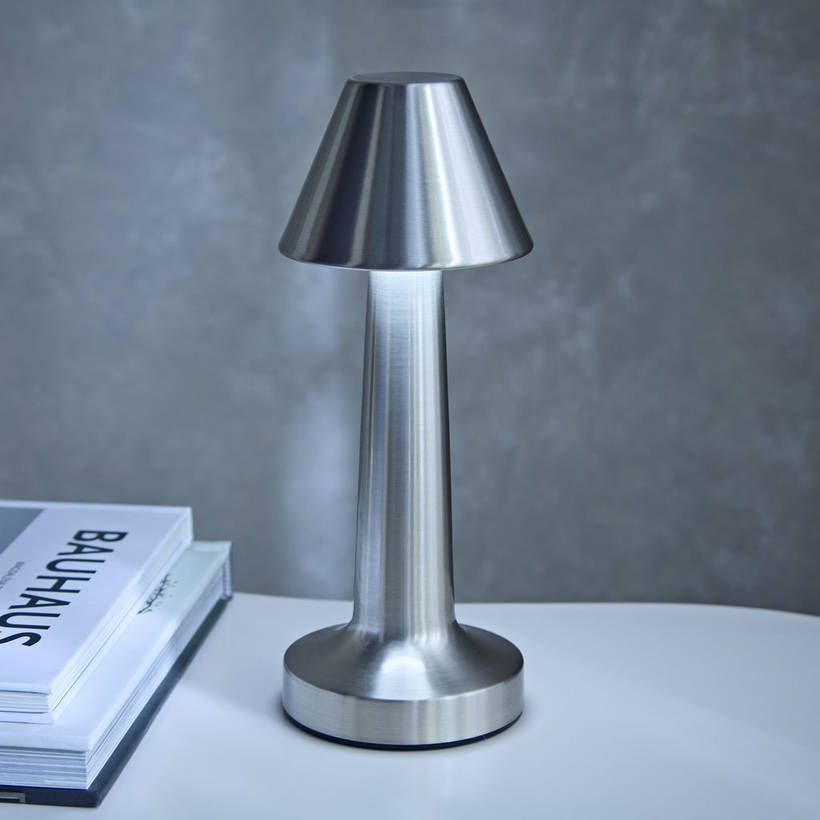 Lisslune | LumiCone - Slim conical modern table lamp
