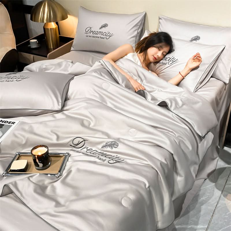 Lisslune | KühlTraum Cooling Ice-Silk Duvet for Hot Nights