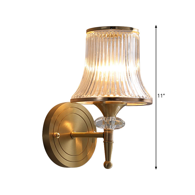 Skørter | Conic Clear Ribbed Glass Wall Lamp Classic 1/2-Ball Living Room Wall Light in Brass with Crystal Accent