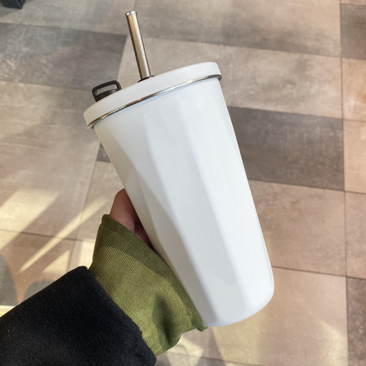 Lisslune | Cup with collapsible straw