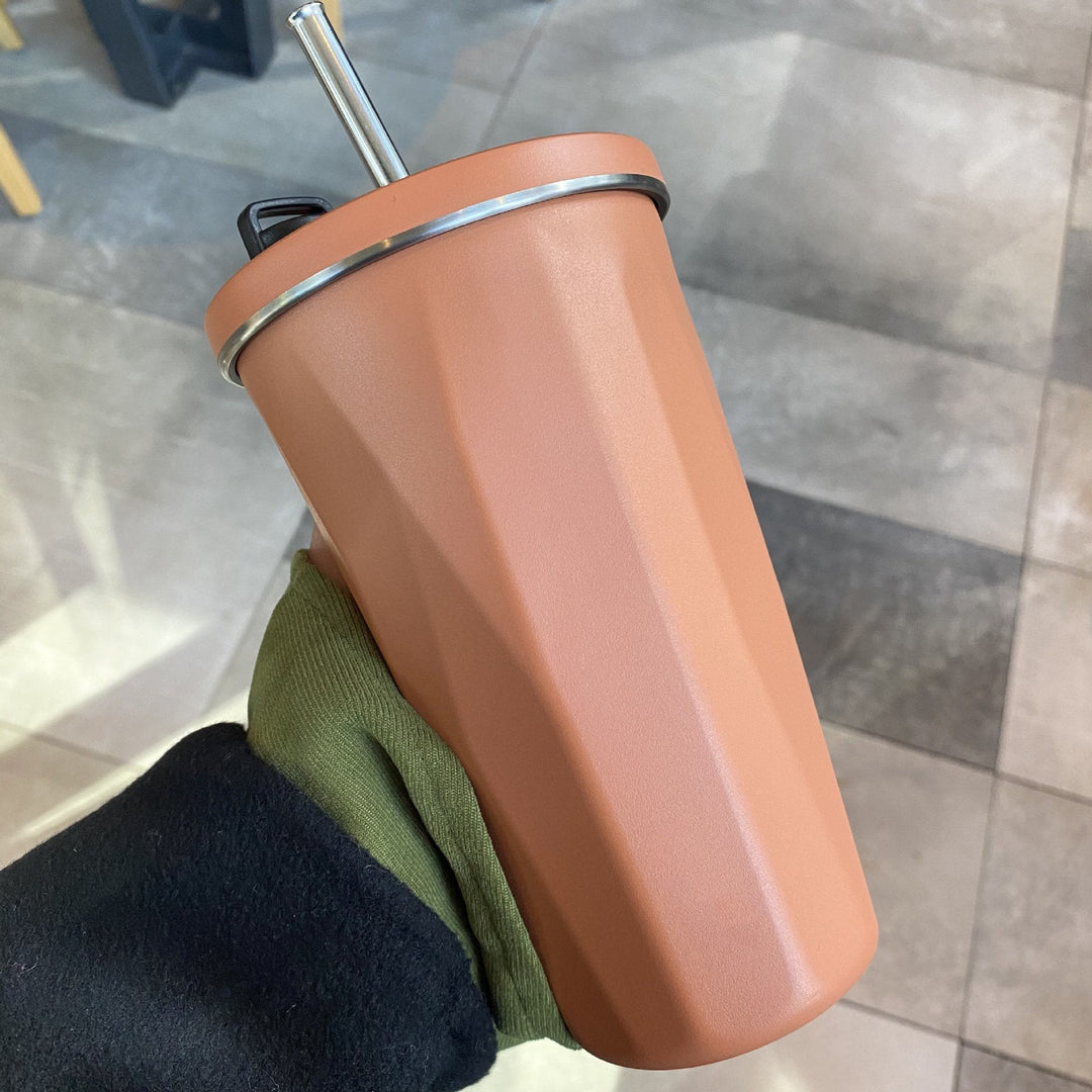 Lisslune | Cup with collapsible straw