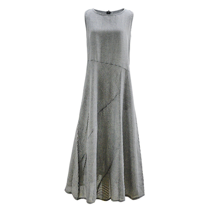 Women’s maxi dress with waist emphasis and diagonal stripe pattern Lisslune