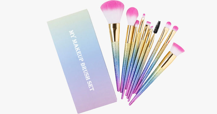 Lisslune | Set of 10 glittering makeup brushes - Ready to give you any look you desire!