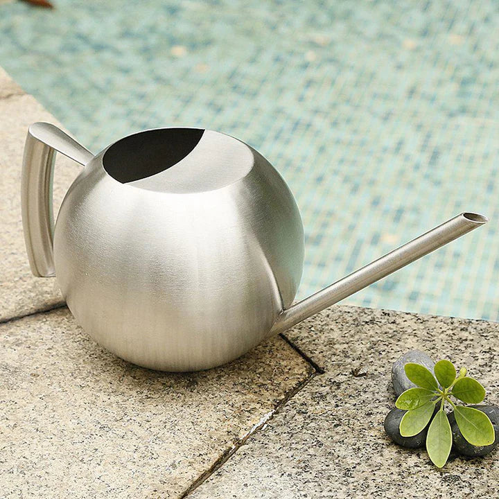 Lisslune | AquaSleek - Precision watering can for delicate plants