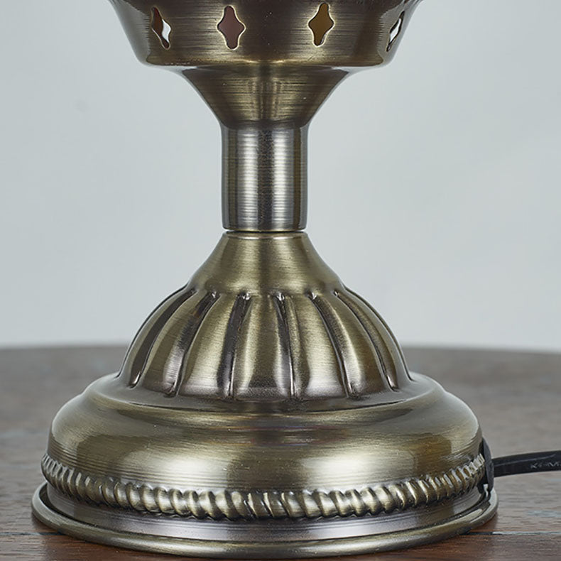 Lisslune | Traditional Tiffany romantic oval iron enameled 1-light table lamp for the bedroom