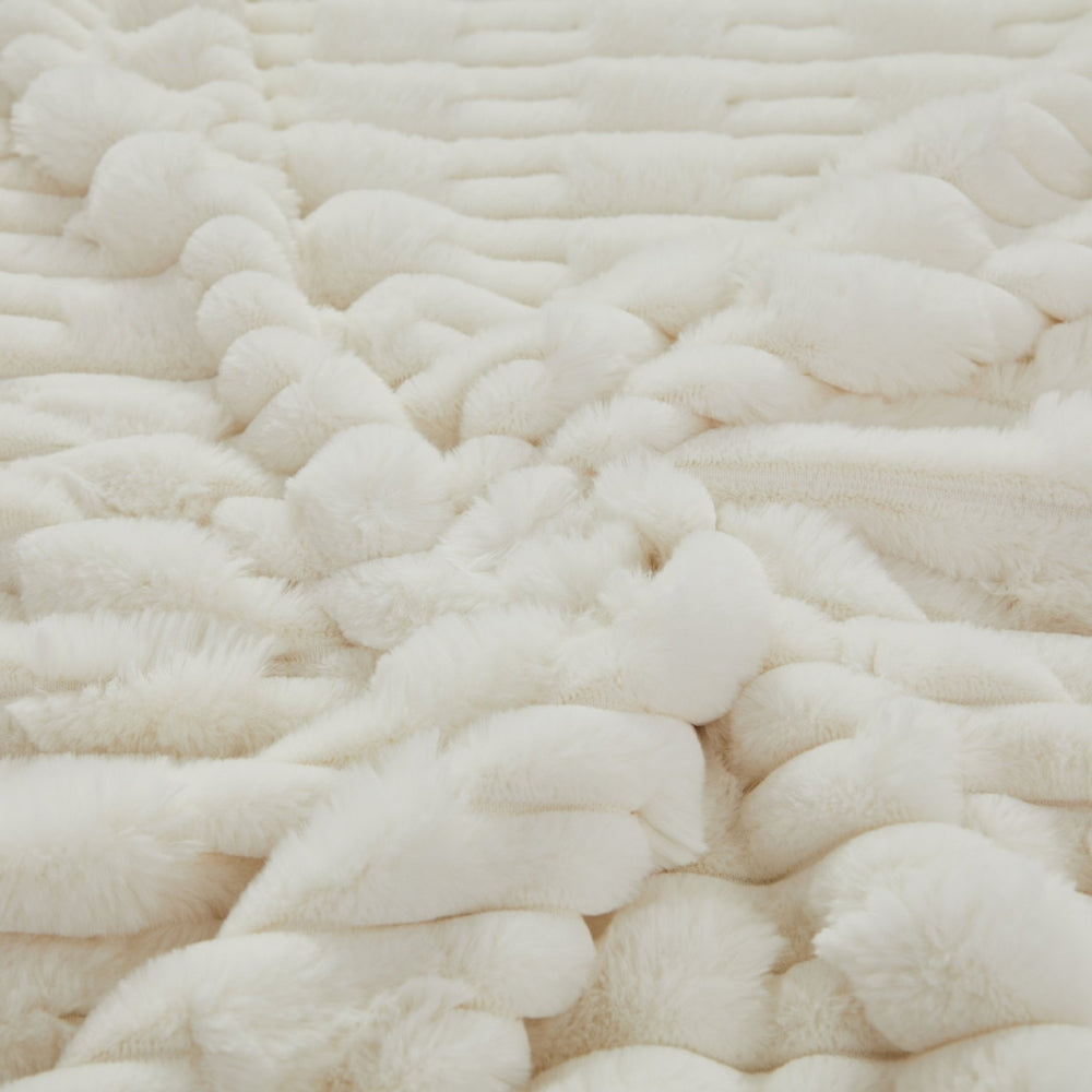 Lisslune | Plush Soft Synthetic Rabbit Blanket