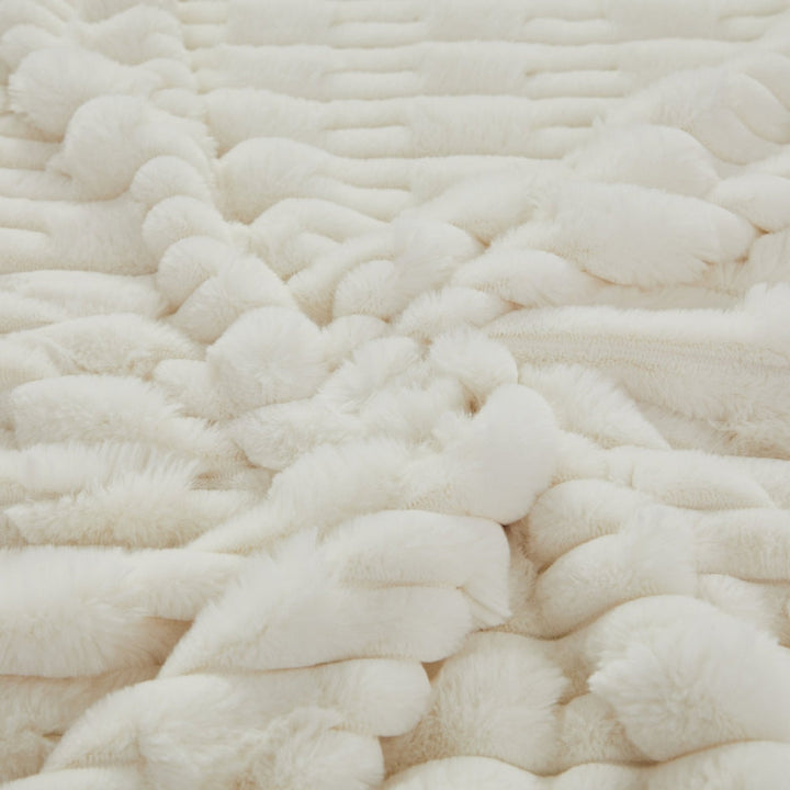 Lisslune | Plush Soft Synthetic Rabbit Blanket